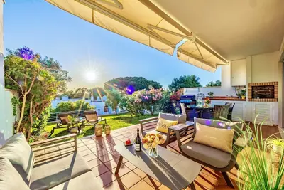 Image de Luxury Villa in Serene Location w/ Pool & Garden