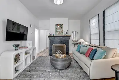 Image de 4x Adorable Side by Side Apts - Sleeps 18!