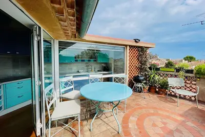 Image de L'Atypique T3 terrasse Bbq cheminée Clim