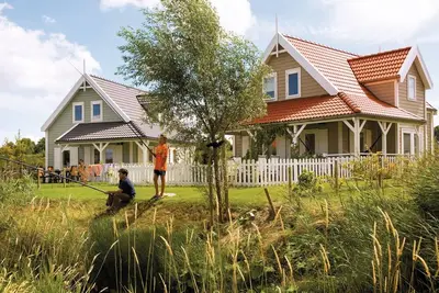 Confortable villa avec véranda, près du lac de Grevelingen