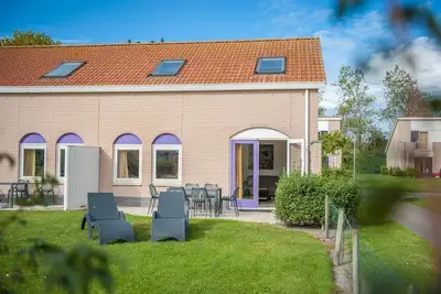Image de Bungalow à Zélande avec terrasse moderne