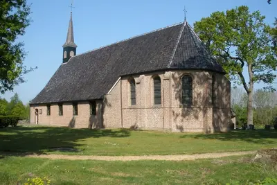 Image de Belle villa en chaume avec lave-vaisselle à Giethoorn