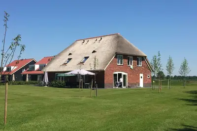 Image de Villa de luxe Ă six salles de bains dans un parc national.