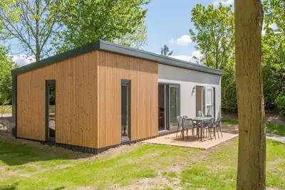 Image de Chalet moderne avec lave-vaisselle, près du Hunebedcentrum