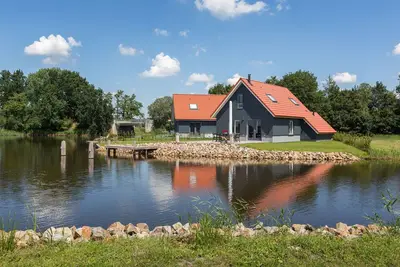Image de Vacances au bord du lac Ă Langelille