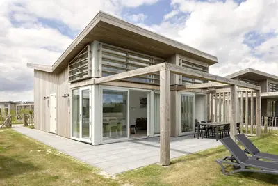 Image de Chalet de luxe près de la plage