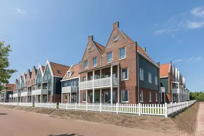 Image de Maison à Volendam près de la Marina et Jardin
