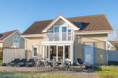 Image de Villa individuelle avec sauna, à 1 km. de la plage