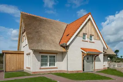 Image de Villa luxueuse avec lave-vaisselle, à 500 m de la mer