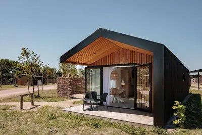 Image de Lodge avec fenĂŞtre de toit sur le Brielse Meer