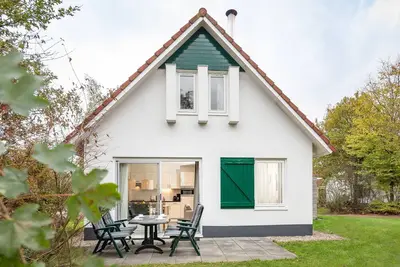Image de Maison rénovée avec cheminée près de Drents-Friese Wold