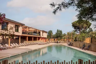 Image de Chalet ensoleillé proche de la mer