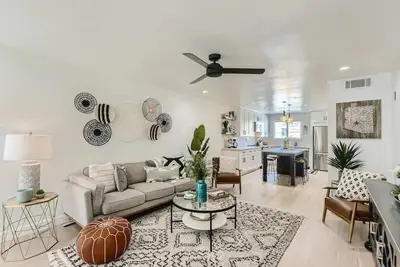 Image de Luxury Condo in Old Town Scottsdale w/Pool