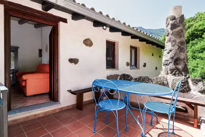 Image de Maison de vacances 'Bosco Littu 2' avec vue sur la montagne et jardin partagé