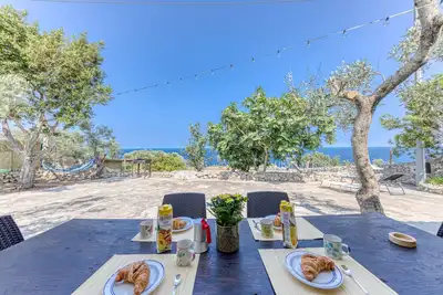 Image de Villa 'Lu Munte' avec vue sur la mer, Wi-Fi et climatisation