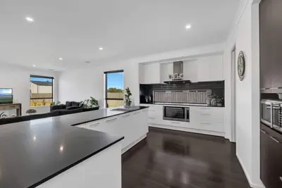 Image de Coronet Bay 5 bed, 4 bath, 30min to Cowes\nsleeps 10 outdoor heated pool, porta cot\n