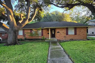 Image de Cozy house for families with small kids and infants in near White Rock Lake