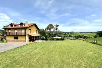 Image de 13800 Villa El Quejigal