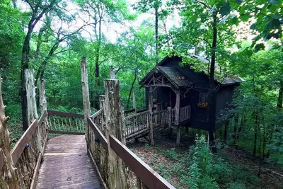 Image de Winery Chateau Treehouse #12/ Oak Crest