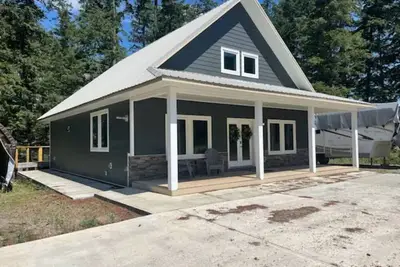 Image de Family and pet friendly countryside farmhouse on 31 acres