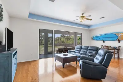 Image de Close to Casey Key Nokomis Beach Pet Friendly Large Yard