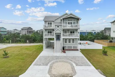 Image de Dog-friendly beach house with private pool, hot tub, outdoor areas, & billiards