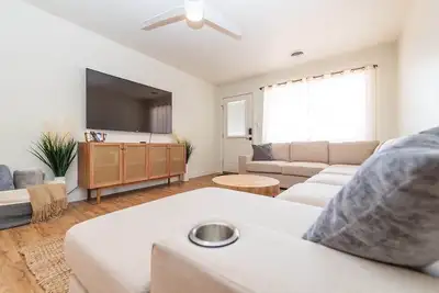 Image de Newly Remodeled Family Friendly Home
