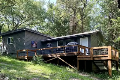 Image de 1 mile to Disney. 5 minutes to Grand Lake. Totally remodeled!