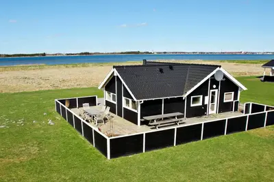 Image de Maison de vacances pour 6 a Storvorde-By Traum