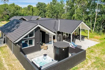 Image de Maison de vacances pour 14 a Væggerløse
