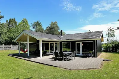 Image de Maison de vacances pour 10 a Gilleleje-By Traum