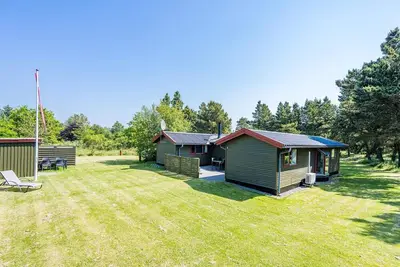 Chalet isole au pin-By Traum
