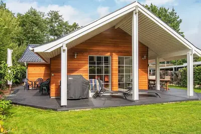 Image de Chalet Enchante avec Bains a Remous-By Traum