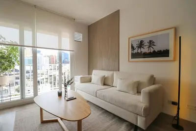 Image de w* | Formidable 2br with Balcony in Miraflores
