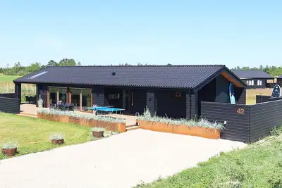 Image de Maison de vacances pour 12 a Jerup-By Traum