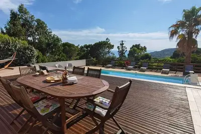 Image de Bas de villa vue mer & piscine privée proche plage de Cala d'Orzo