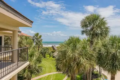 Image de Free Fun Everyday! ! ! Enjoy all that this ocean view, sun filled Silver-rated unit has to offer!
