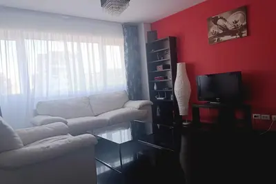 Image de 5 min to the old town center, fully equipped, centrally located apartment. \n