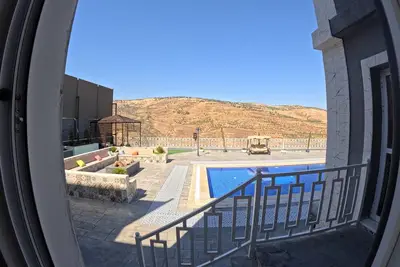 Image de Luxury villa with pool and amazing mountain view by Sama Petra