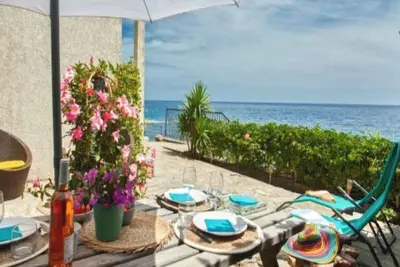 Image de 100m de la Plage, maison Face à la Mer! Idéale Pour de Belles Vacances en Famille