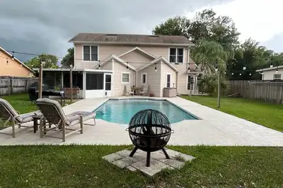 Image de Lakeshore Home w\/ Private Pool. Easy access to Theme Parks. Rv\/Boat parking!