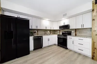 Image de King bed Executive Home, Daytona Beach: Minutes to Beach Speedway