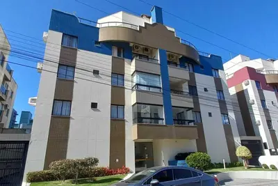 Image de Apartment With 5 Bedrooms - 100 Meters To The Beach
