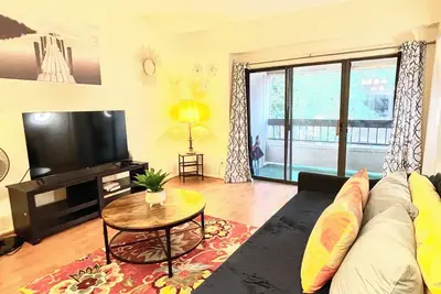 Image de Medical Center, Dt, 2 Bdr, Nrg, Uh, Museum, Zoo, 2 Kg Bds, Wi-Fi, 4k Tv,