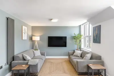 Stylish Apartment w/ Sea Views & Parking