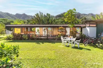 Image de Bungalow Rustique Isolé près de la Plage des Tipaniers