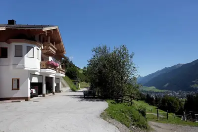 Image de Villa spacieuse avec sauna à Mittersill