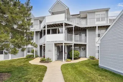 Image de Activities included up to $300 Free Per Week! ! Pet Friendly! ! Free Fun Daily Passes Included! ! Bethany Bay is a beautiful resort community located along the shore of the Indian River Bay where you'll find the luxury of a \"get- away- from- it- all\"