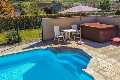 Image de Appartement moderne Ă Segonzac avec piscine
