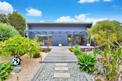 Image de Beautiful and Peaceful House 500m to Knights Beach